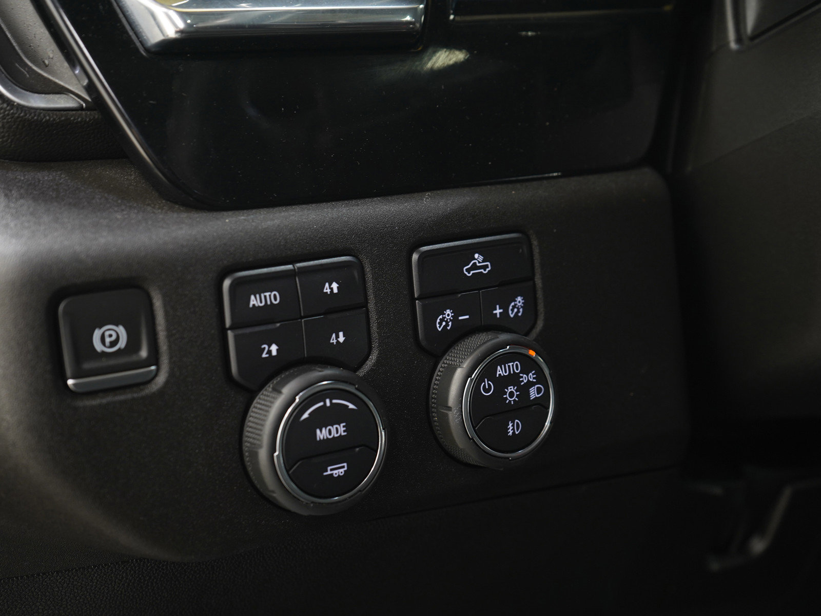 Used 2024 Chevrolet Silverado 1500 RST w/ Convenience Package II AWD/4WD image 26
