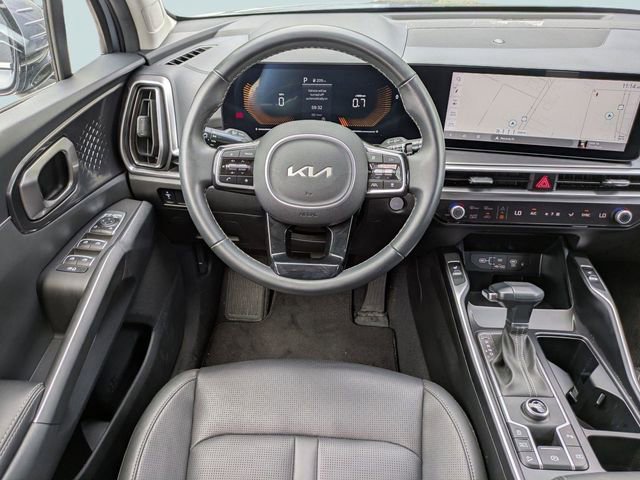 Used 2024 Kia Sorento S w/ Panoramic Sunroof Package image 18