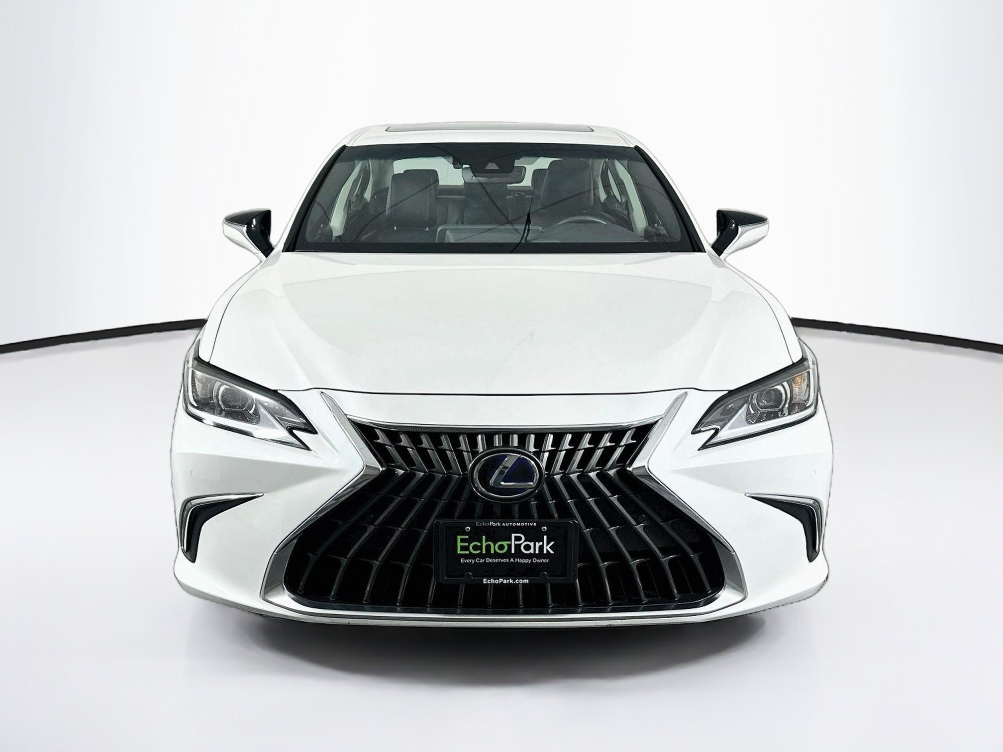 Used 2022 Lexus ES 300h w/ Premium Package FWD image 2