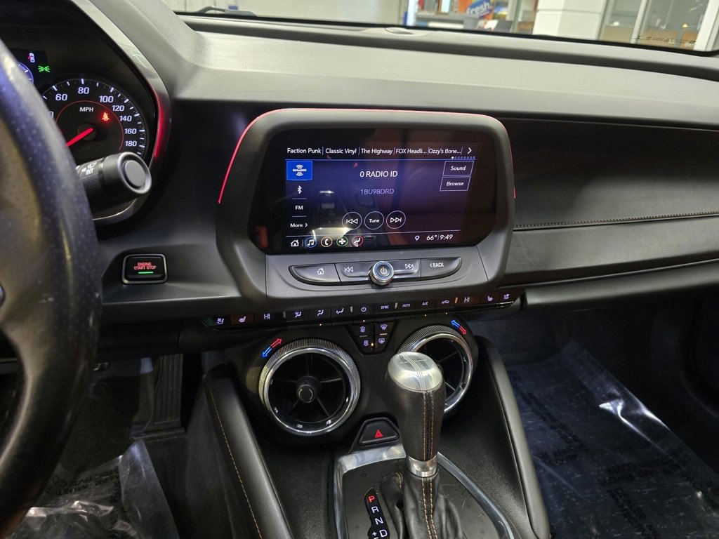 Used 2019 Chevrolet Camaro SS image 27