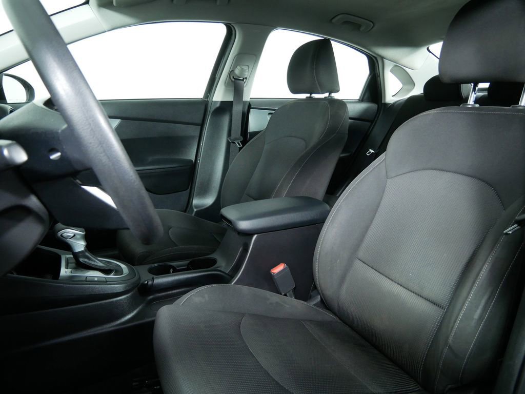 Certified 2021 Kia Forte Sedan image 12