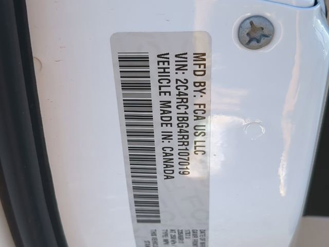 Used 2024 Chrysler Pacifica Touring-L FWD image 37