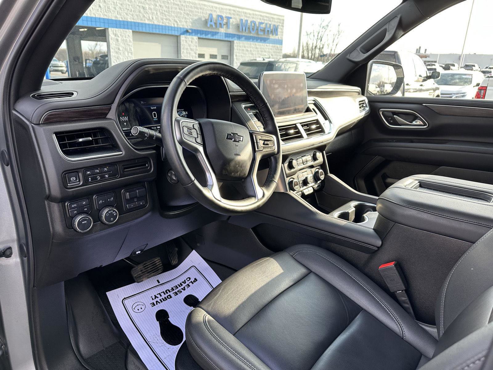 Used 2024 Chevrolet Tahoe Z71 w/ Luxury Package image 19