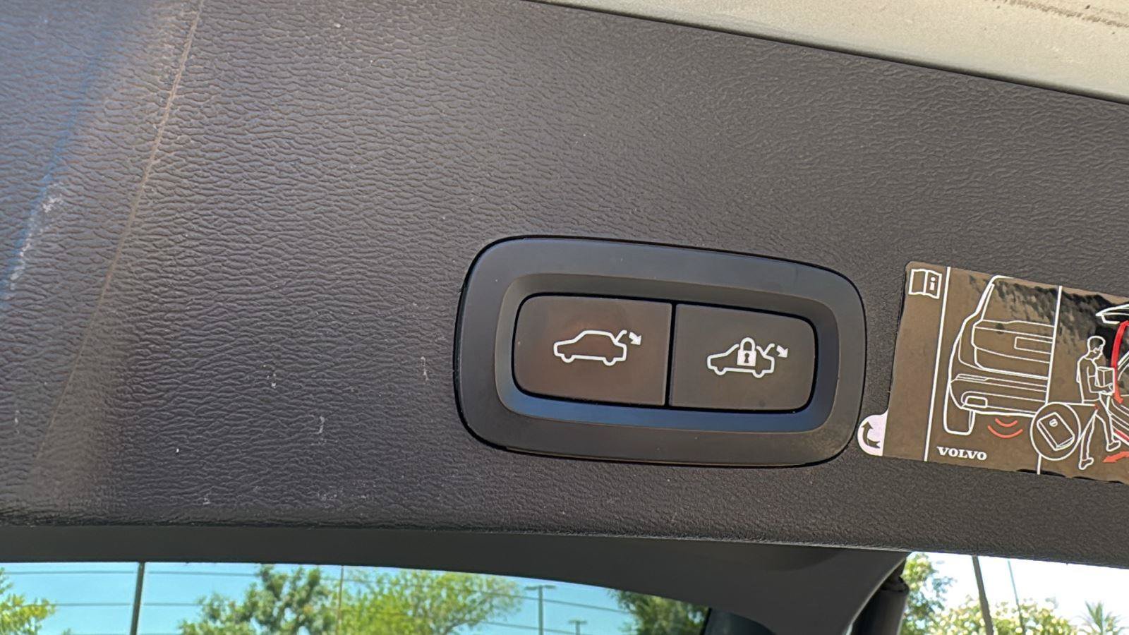 Used 2019 Volvo XC40 T5 Inscription AWD/4WD image 28