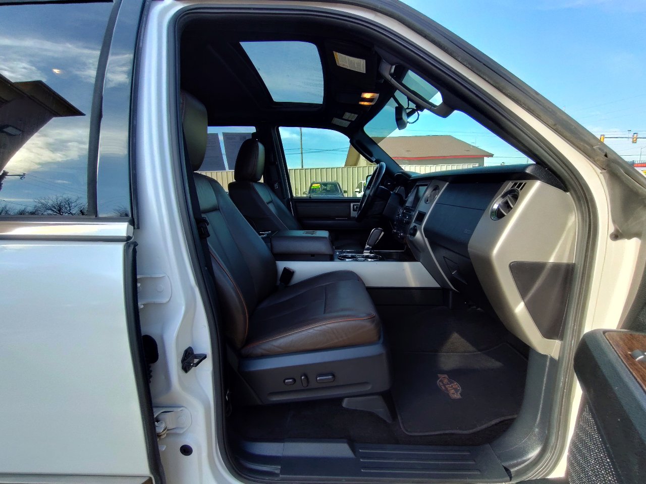 Used 2015 Ford Expedition EL King Ranch image 49