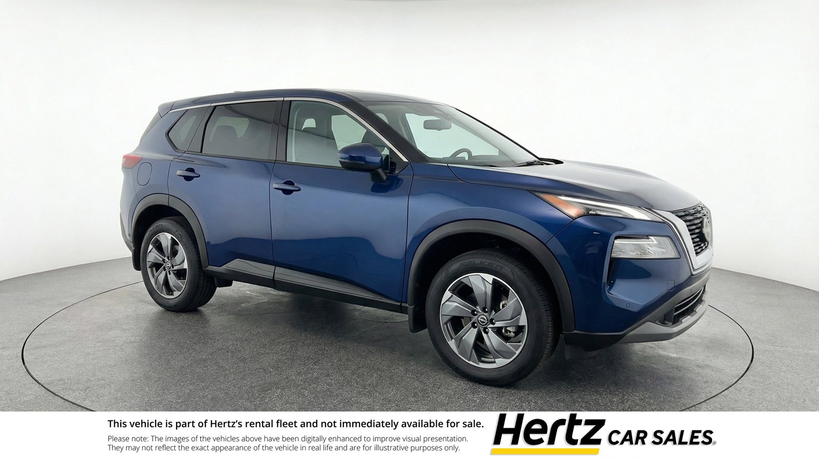 Used 2025 Nissan Rogue SV image 1