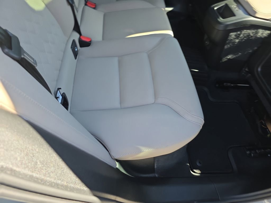 Certified 2026 Volvo XC60 B5 Plus w/ Protection Package Premier AWD/4WD image 15