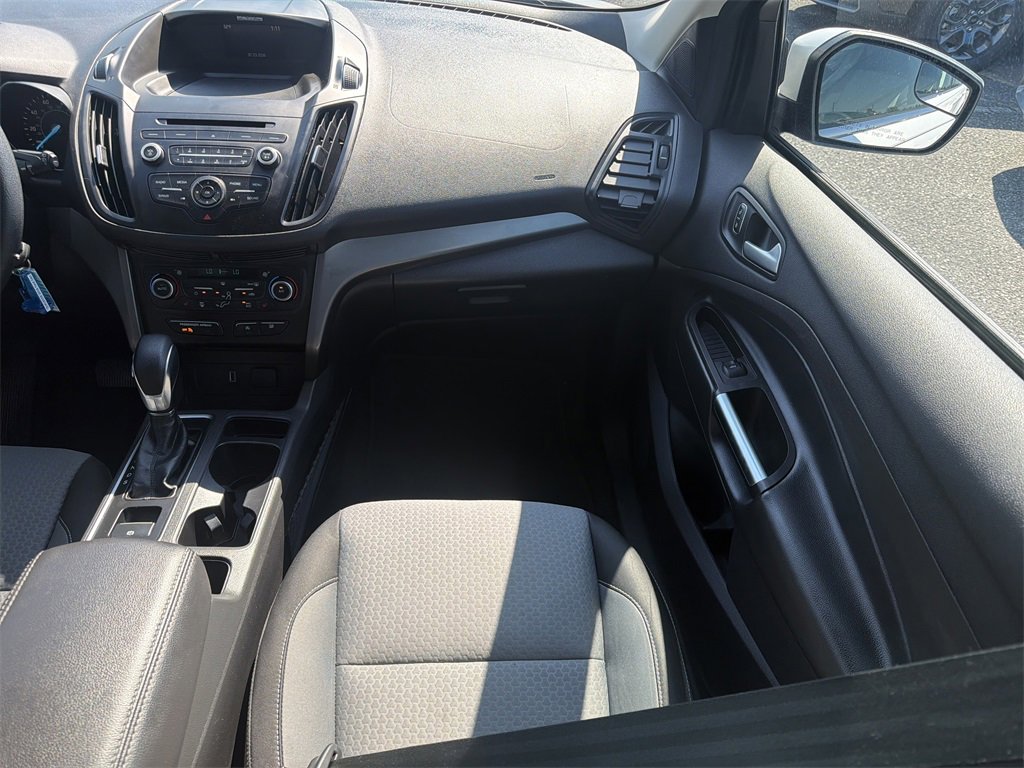 Used 2018 Ford Escape SE image 17