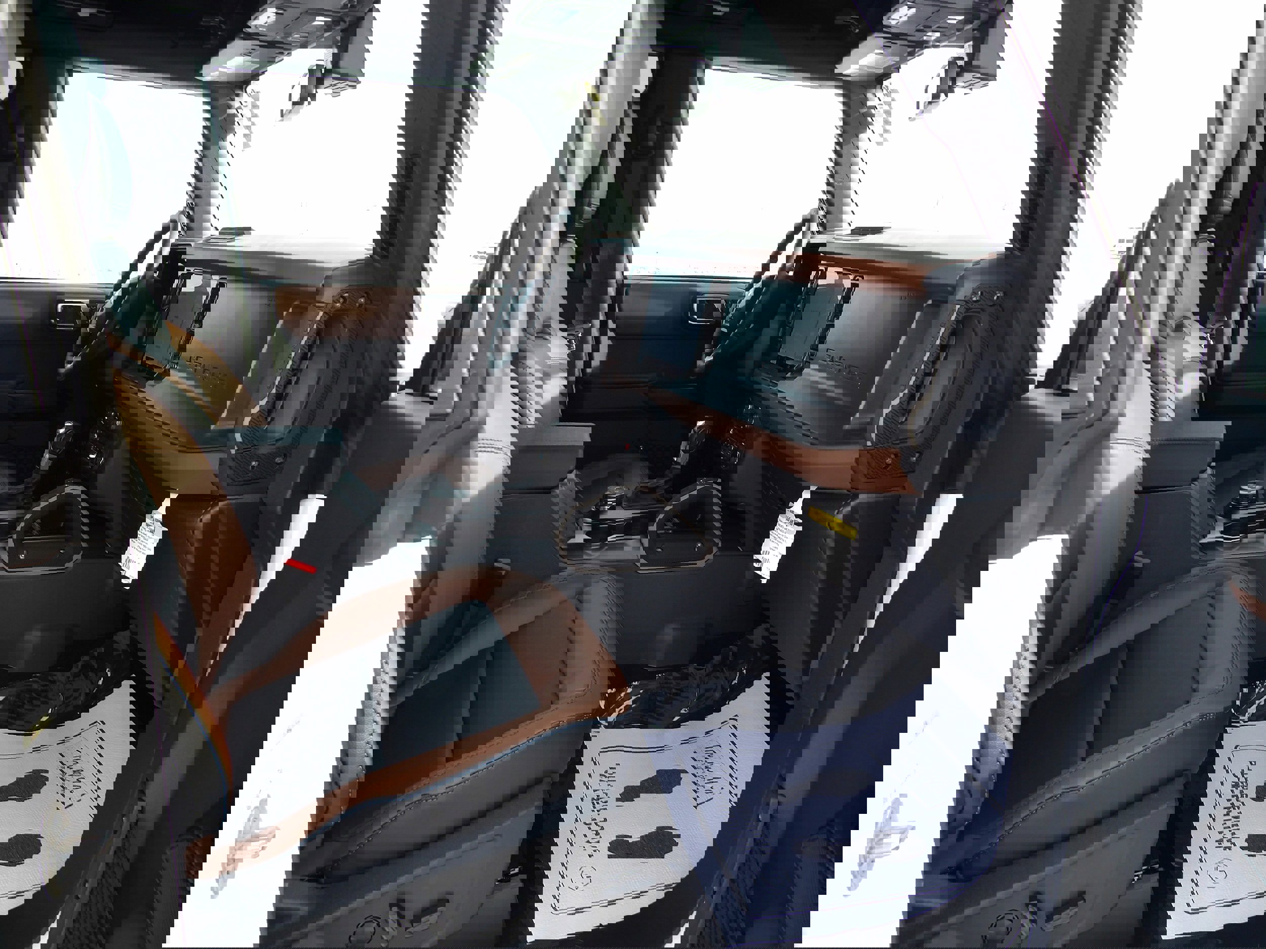 New 2024 Ford Bronco Outer Banks image 10