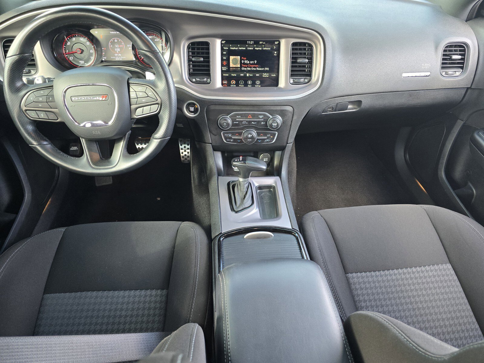 Used 2022 Dodge Charger R/T w/ Blacktop Package image 13