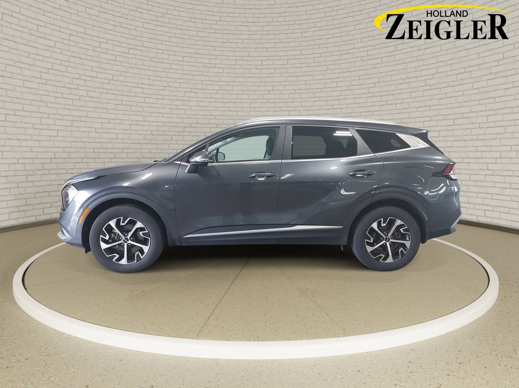 Used 2023 Kia Sportage EX AWD/4WD image 8