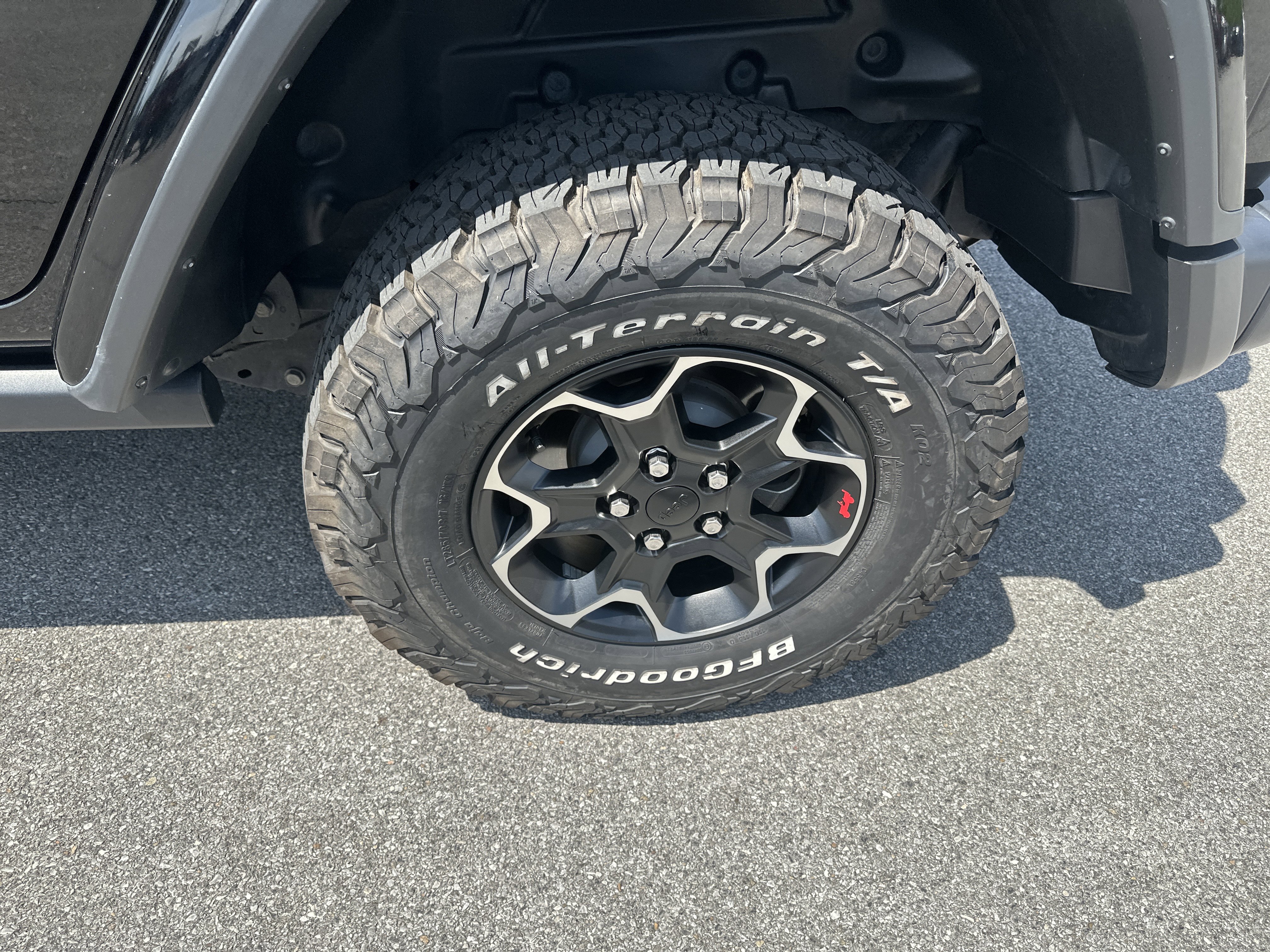 Used 2023 Jeep Wrangler Unlimited Rubicon w/ LED Lighting Group AWD/4WD image 23