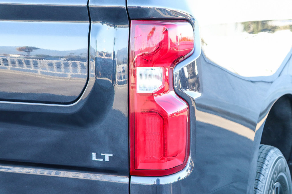 Used 2024 Chevrolet Silverado 1500 LT Trail Boss w/ Convenience Package II AWD/4WD image 10