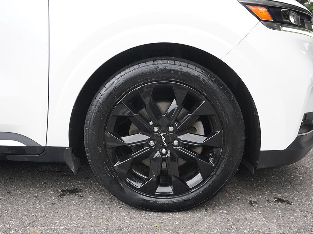 Used 2023 Kia Carnival SX Prestige FWD image 24