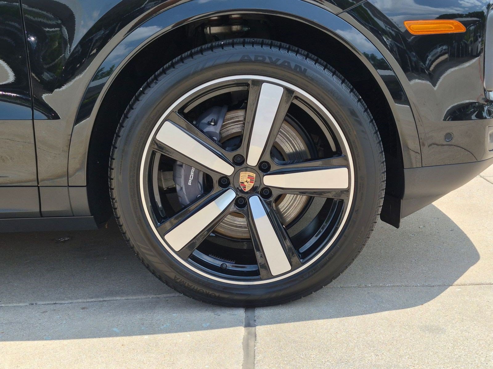 Certified 2026 Porsche Cayenne AWD/4WD image 26