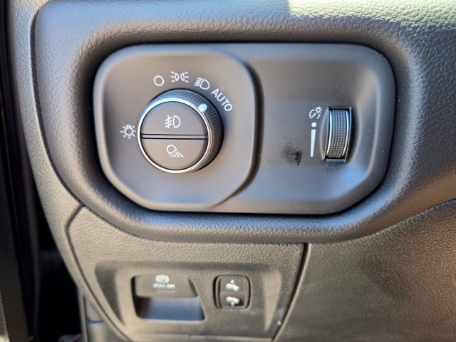 New 2026 RAM 1500 Big Horn AWD/4WD image 22