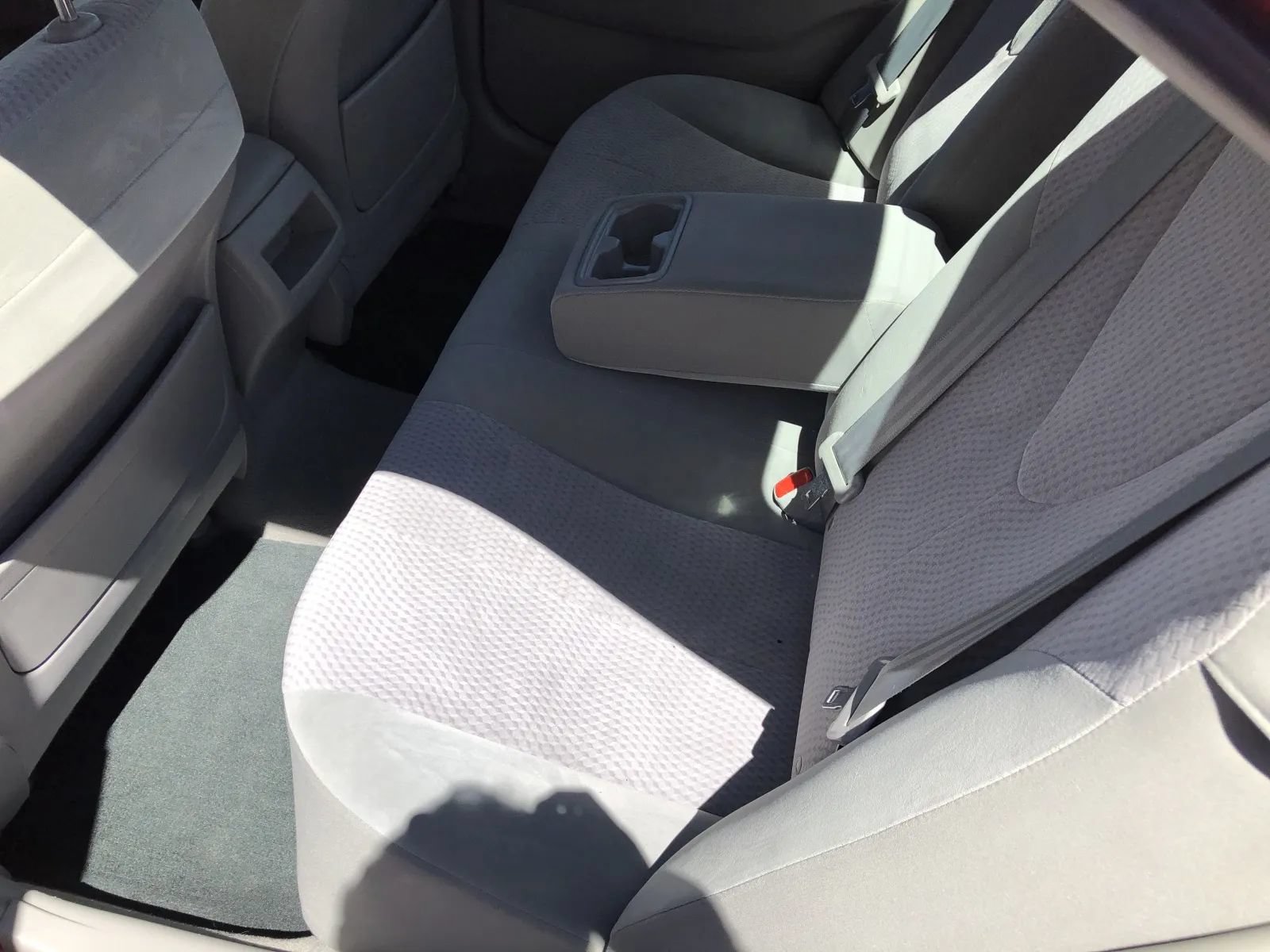 Used 2011 Toyota Camry LE FWD image 30