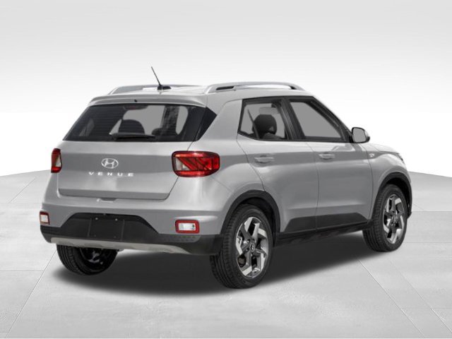 Used 2024 Hyundai Venue SEL FWD image 2