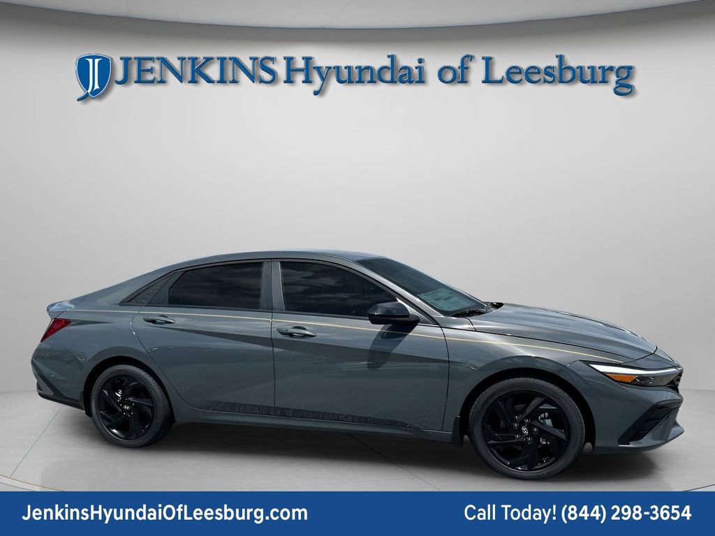 New 2026 Hyundai Elantra Sport FWD image 2