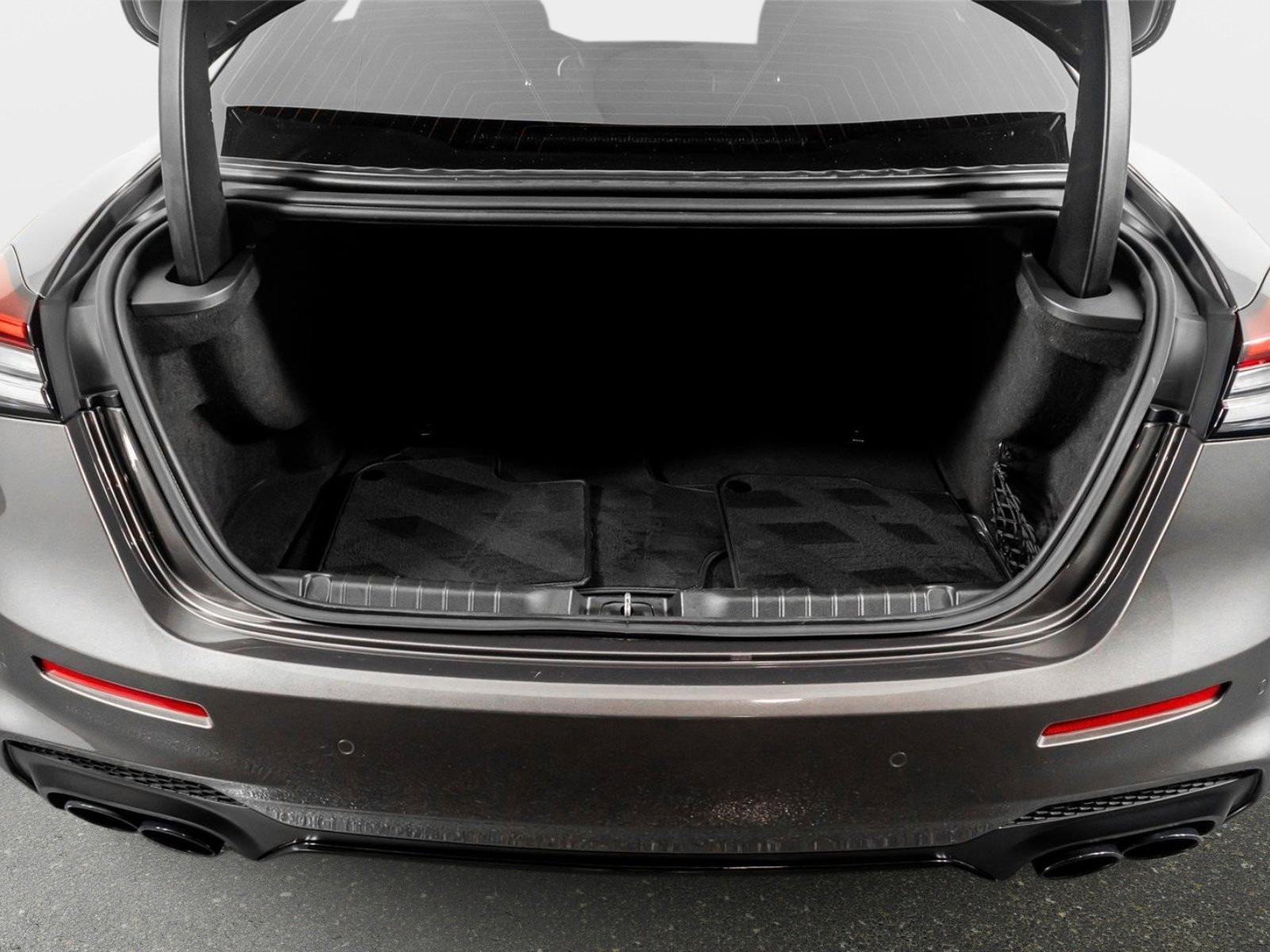 Used 2023 Maserati Ghibli Modena Q4 AWD/4WD image 56