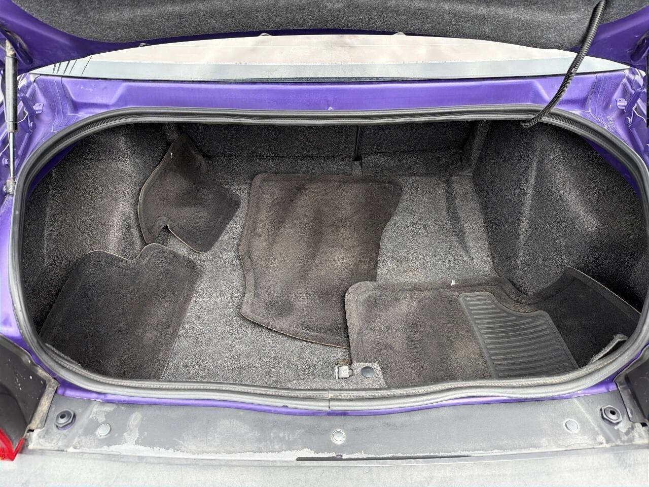 Used 2010 Dodge Challenger R/T RWD image 8