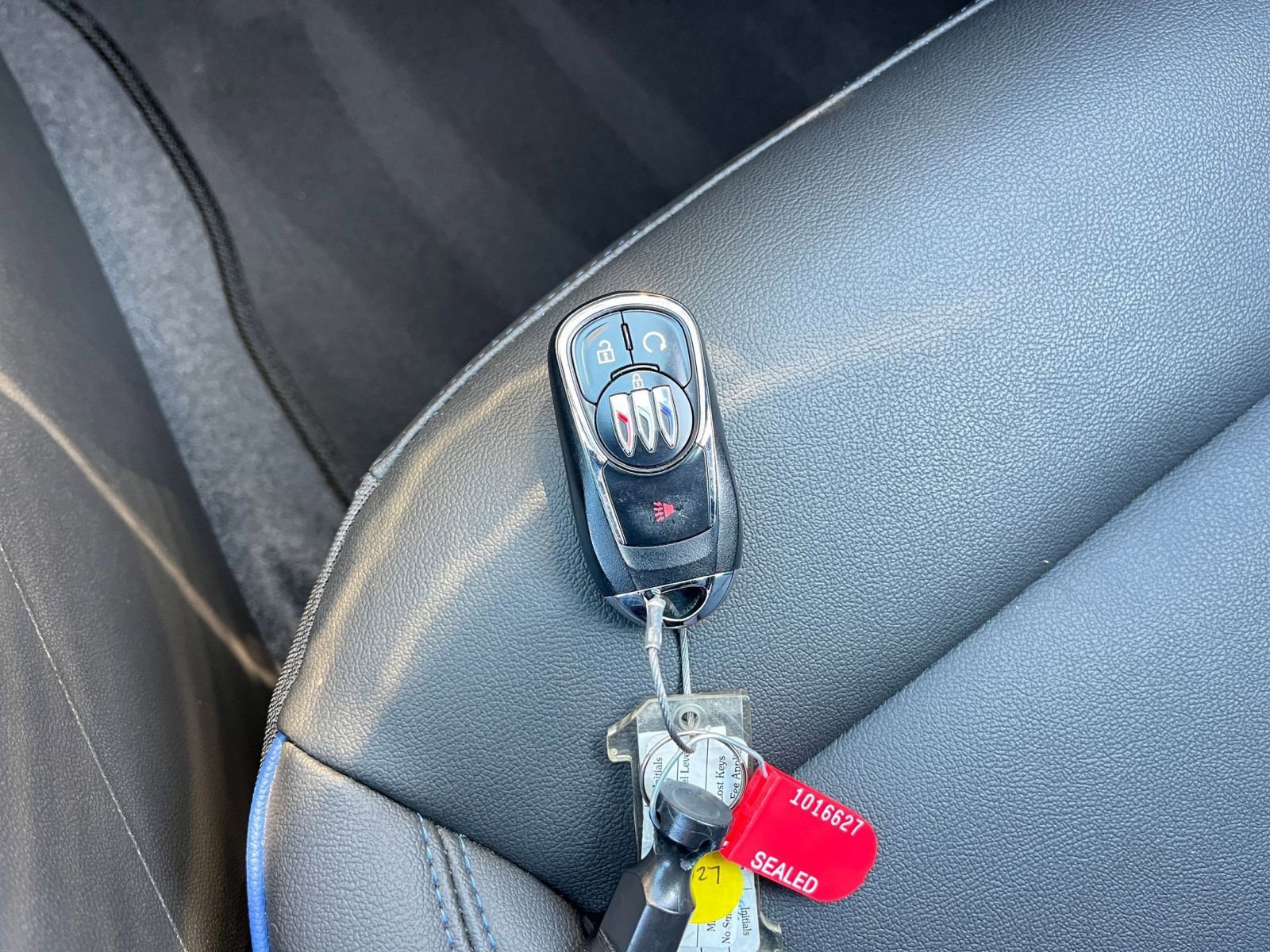 Used 2025 Buick Envista Sport Touring FWD image 21