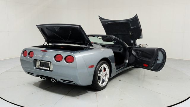 Used 2004 Chevrolet Corvette Convertible w/ Preferred Equipment Group image 10