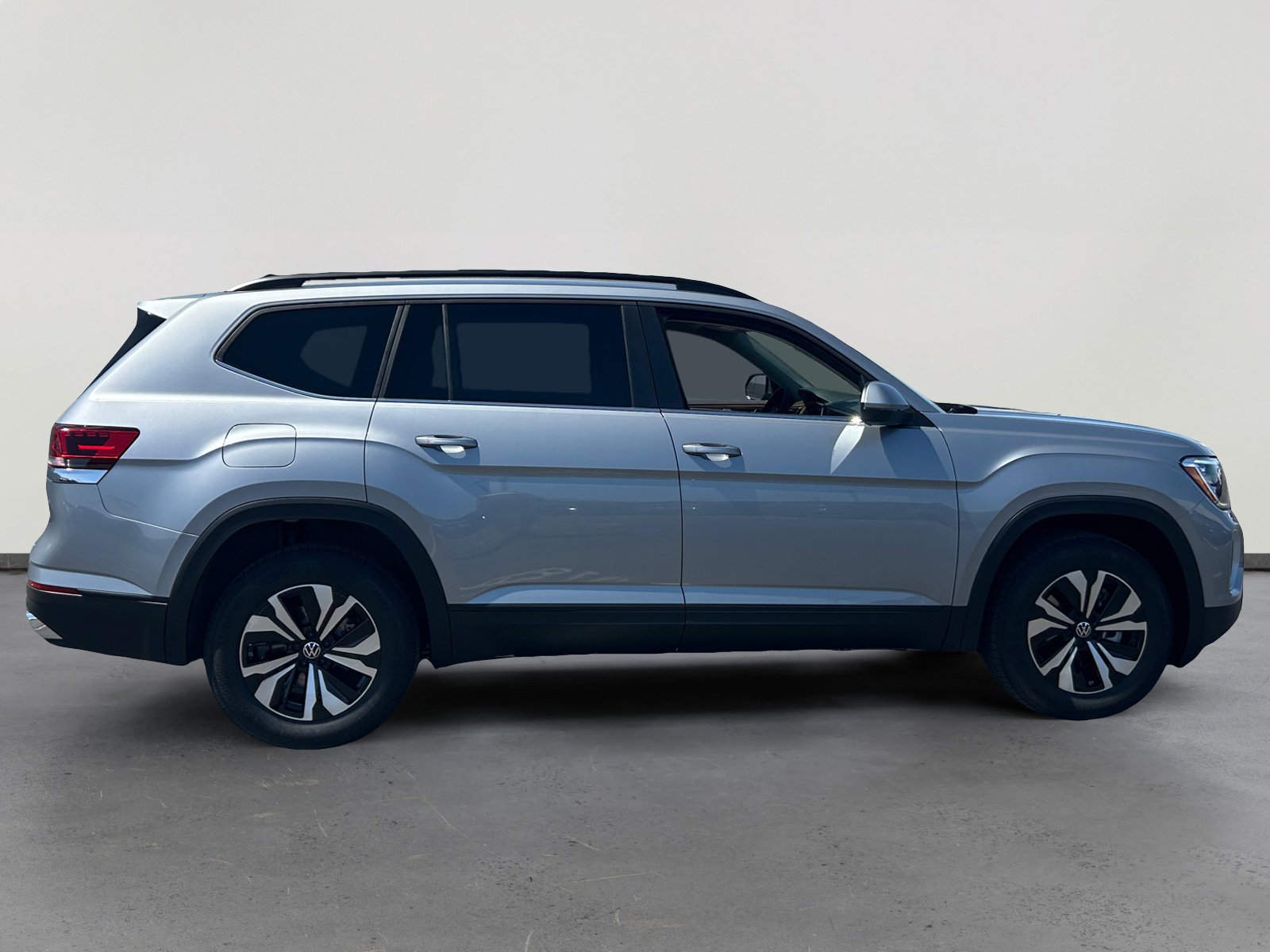 New 2026 Volkswagen Atlas SE FWD image 6