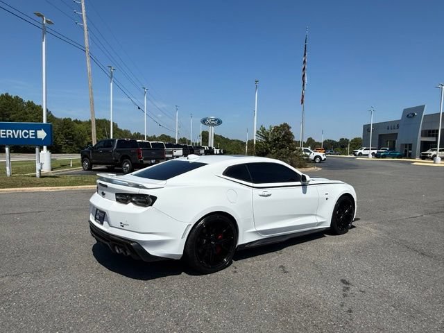 Used 2021 Chevrolet Camaro SS RWD image 6