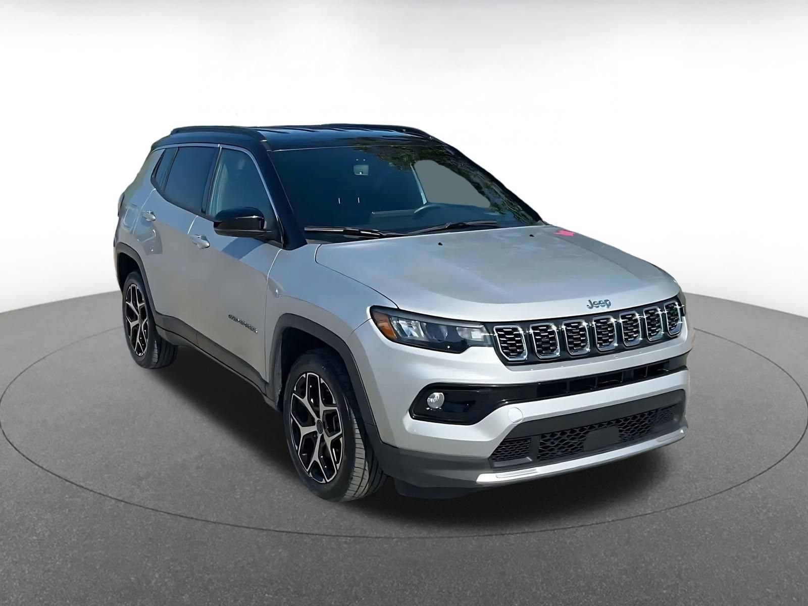 Used 2025 Jeep Compass Limited AWD/4WD image 3