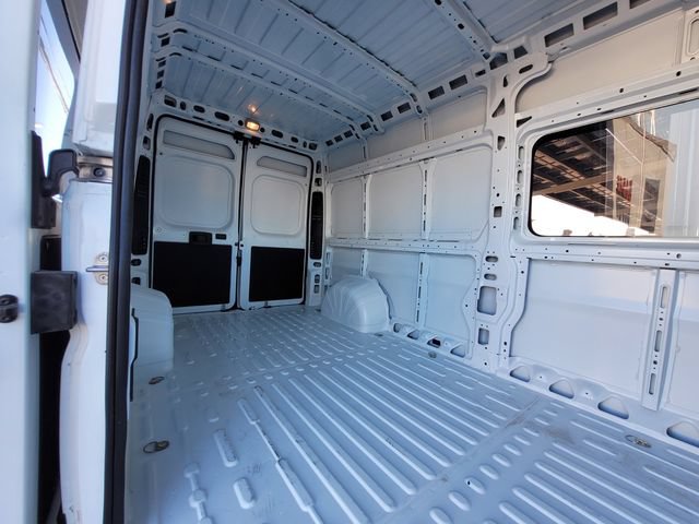 Used 2025 RAM ProMaster 2500 w/ Crew Van Package FWD image 18