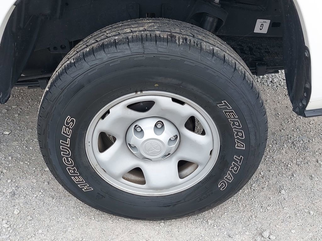 Used 2022 Toyota Tacoma SR image 28