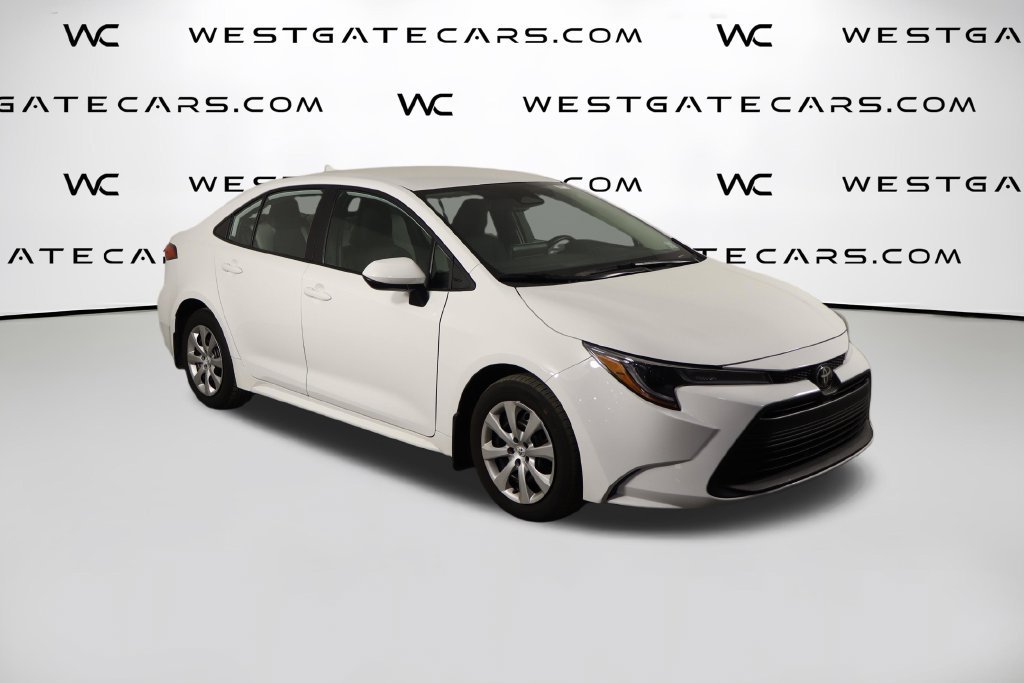 Used 2026 Toyota Corolla LE FWD image 40
