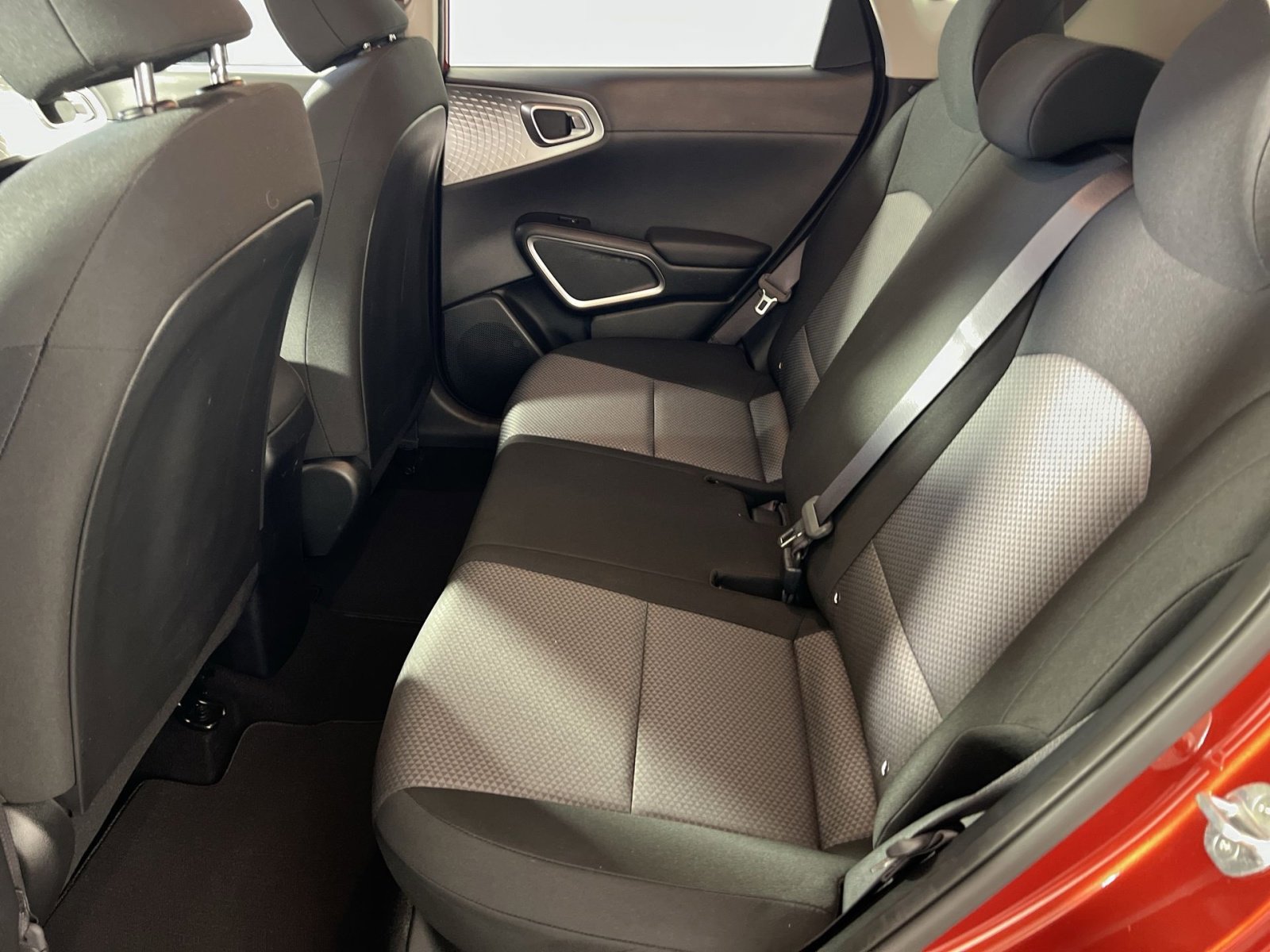 Used 2021 Kia Soul LX image 25