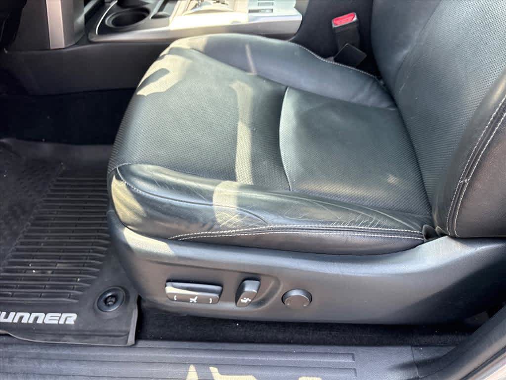 Used 2018 Toyota 4Runner Limited AWD/4WD image 22