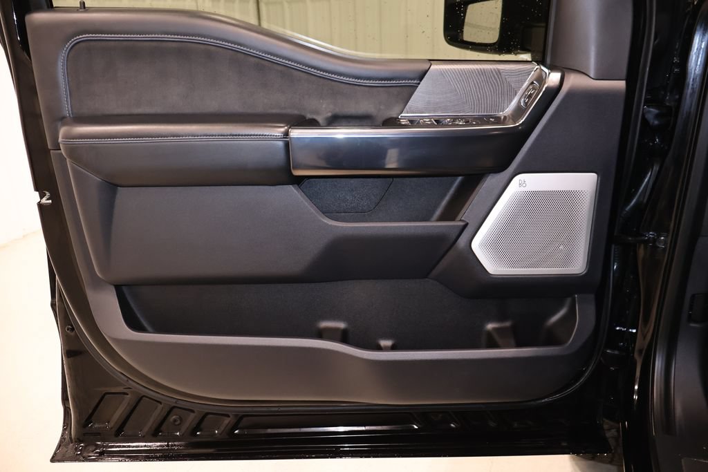Certified 2025 Ford F350 Platinum AWD/4WD image 11
