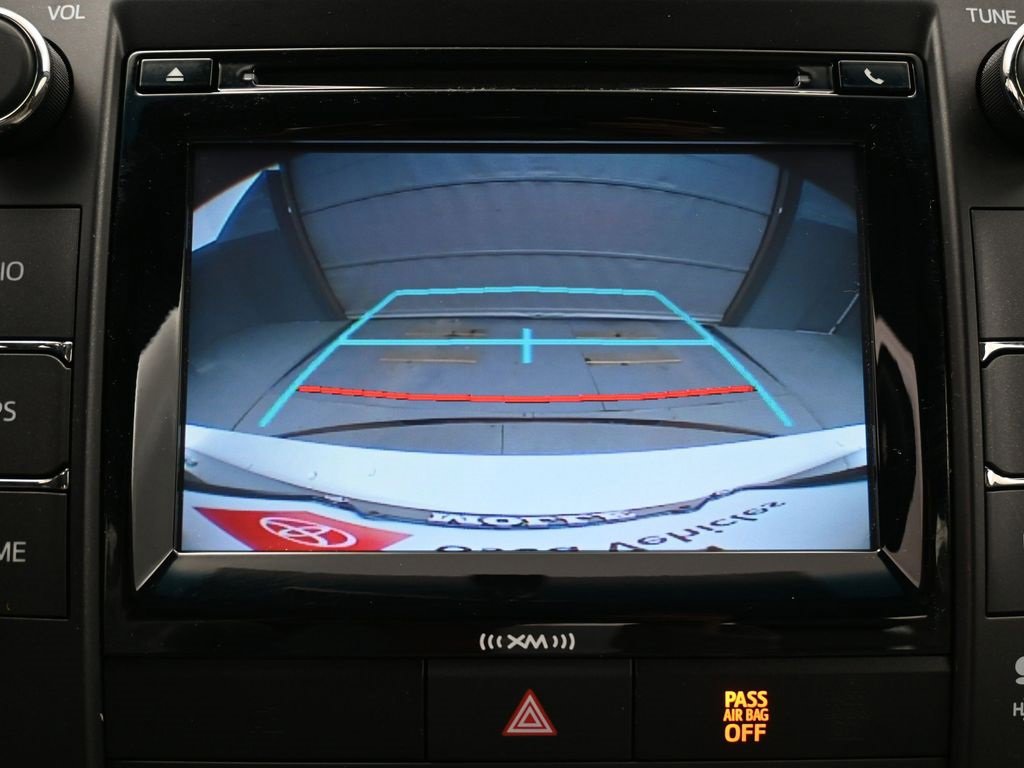 Used 2016 Toyota Camry XLE image 21