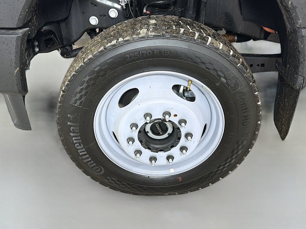 New 2025 Ford F550 4x4 Regular Cab Super Duty image 12