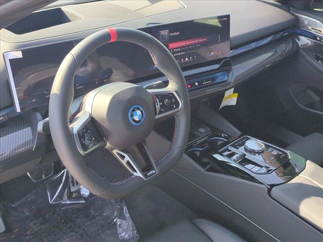 New 2026 BMW i5 M60 AWD/4WD image 3