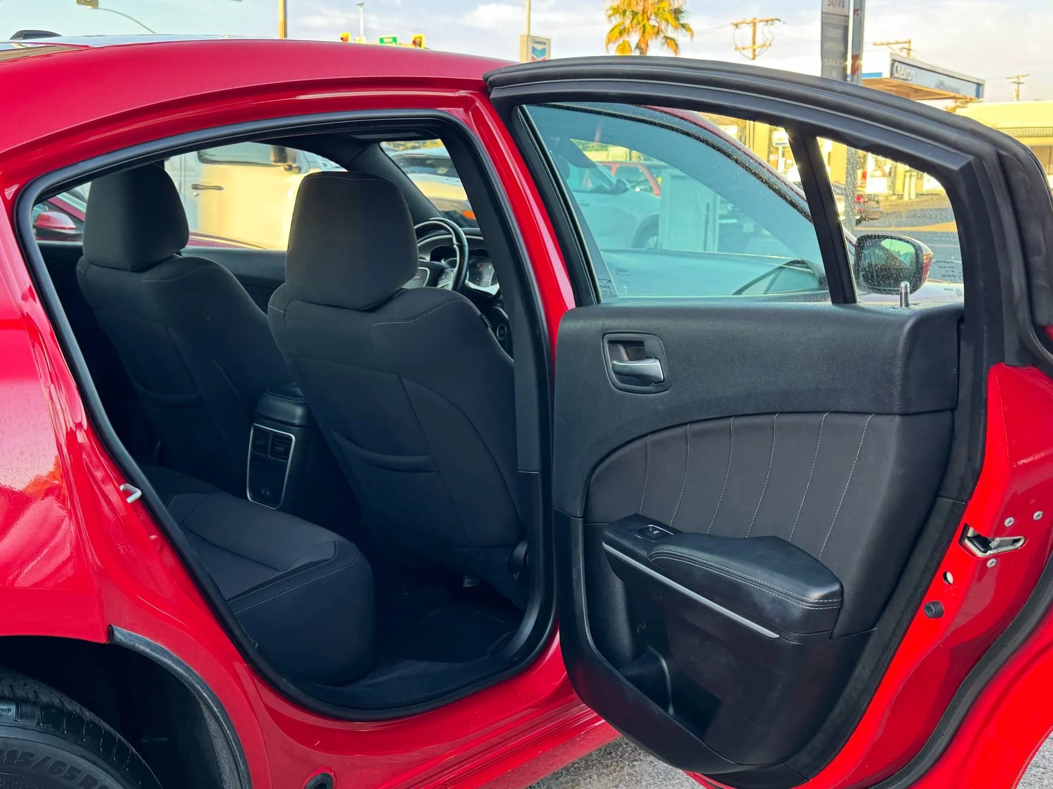 Used 2022 Dodge Charger SXT RWD image 18