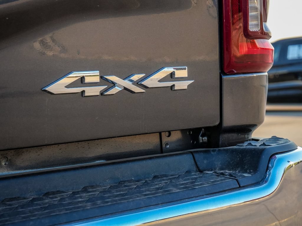 New 2026 RAM 2500 Laramie AWD/4WD image 18