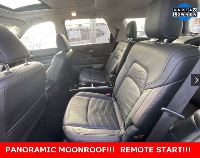 Used 2022 Nissan Pathfinder Platinum w/ Cargo Package image 3