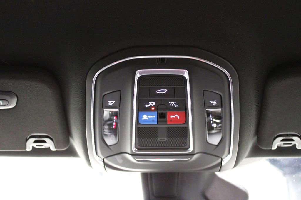 Used 2025 Jeep Wagoneer Series II image 22