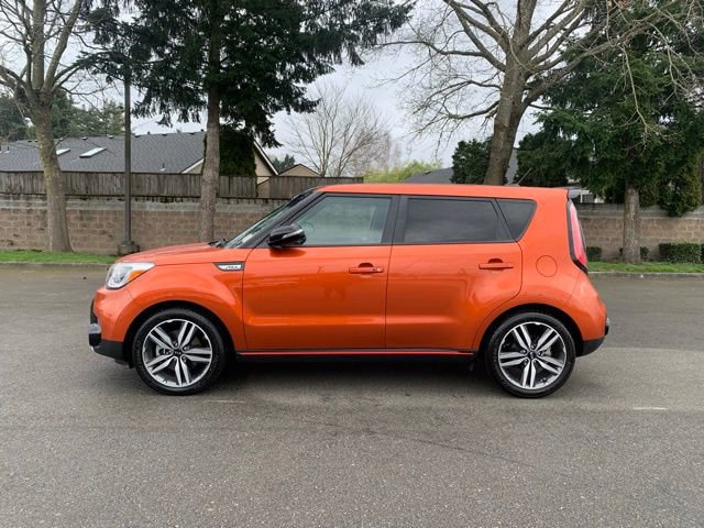 Used 2018 Kia Soul ! w/ Tech Package image 2