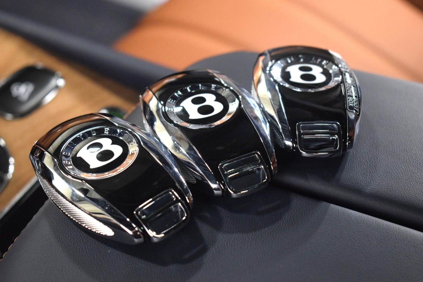 New 2026 Bentley Bentayga AWD/4WD image 44