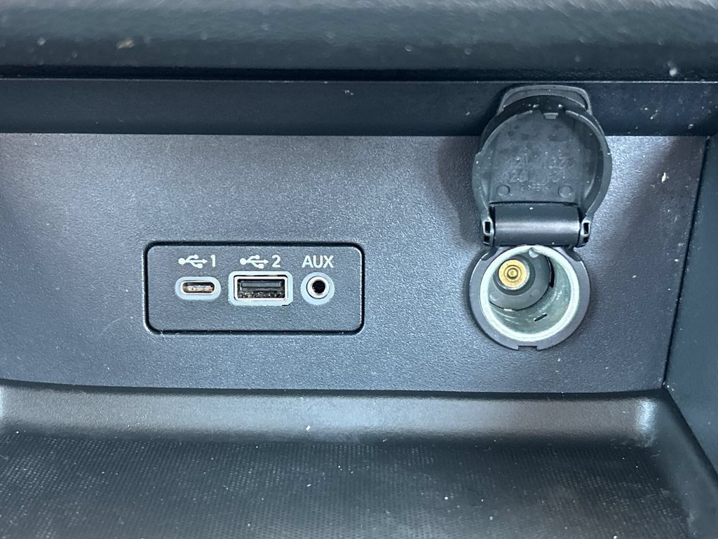 Used 2023 Nissan Sentra SV FWD image 13