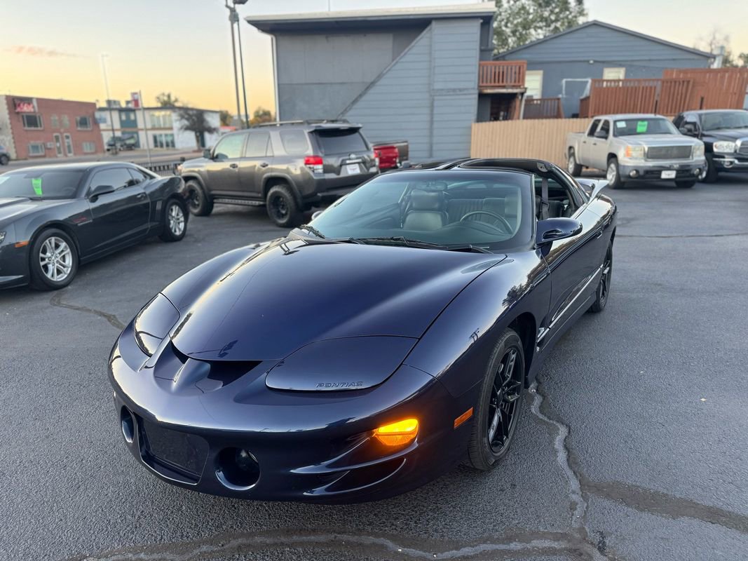 Used 2000 Pontiac Firebird Formula w/ Security Pkg image 11