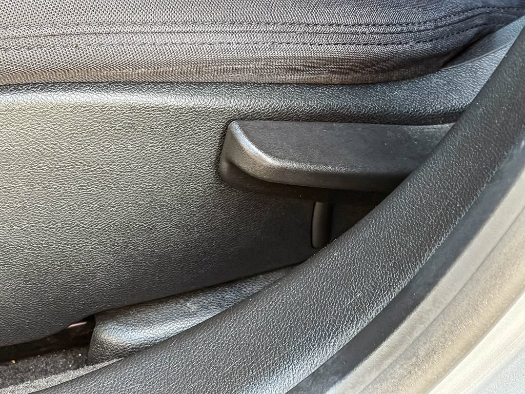 Used 2014 Chevrolet Volt FWD image 45