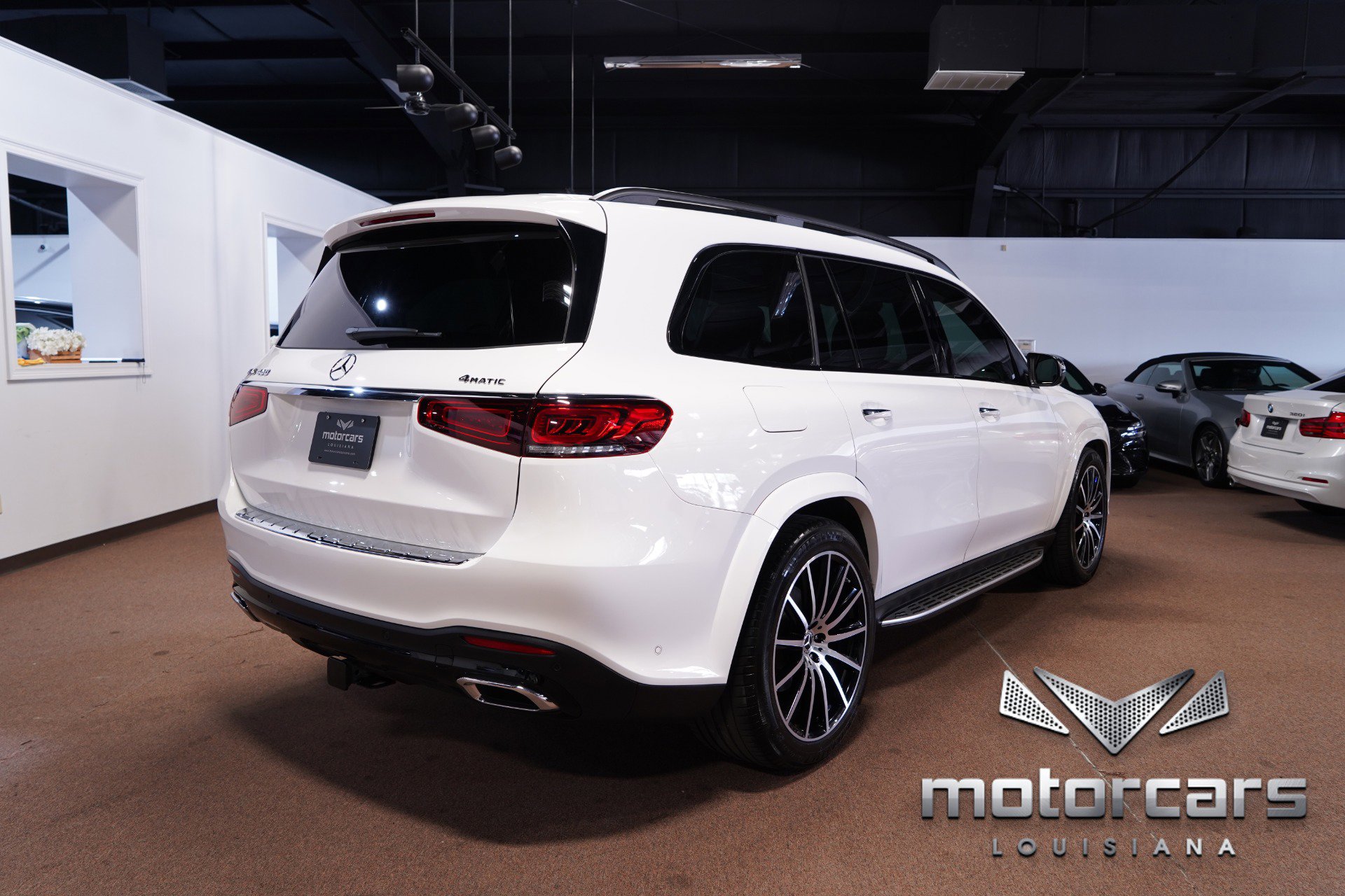 Used 2023 Mercedes-Benz GLS 450 4MATIC w/ AMG Line Exterior image 7