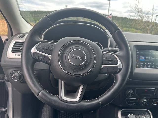 Used 2019 Jeep Compass Latitude w/ Cold Weather Group AWD/4WD image 13